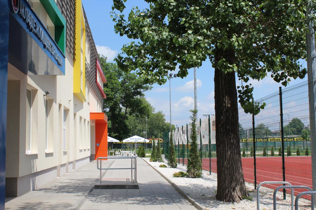 Youth Centre Plovdiv Extérieur photo